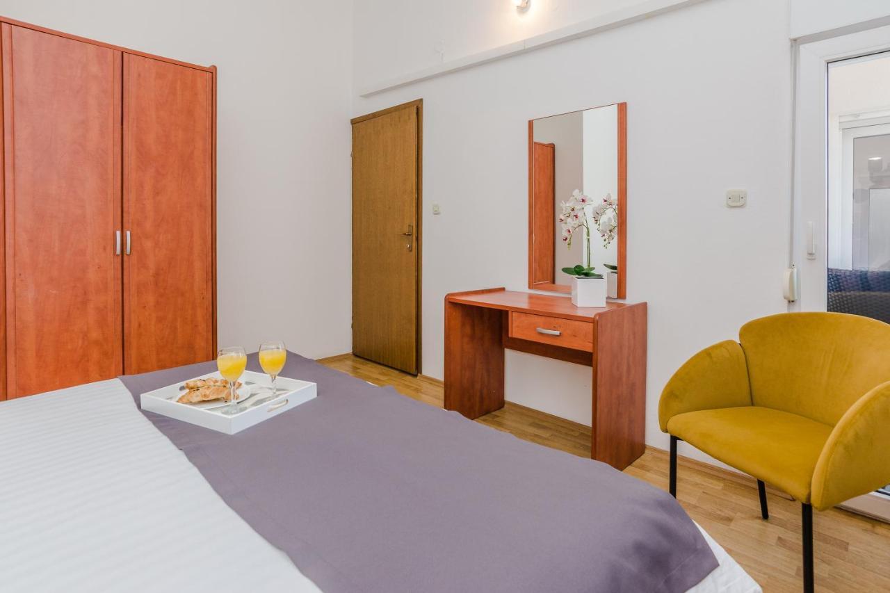 Apartments Marija Starigrad Paklenica Extérieur photo