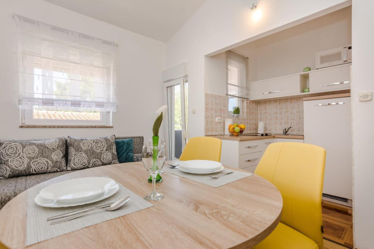 Apartments Marija Starigrad Paklenica Extérieur photo