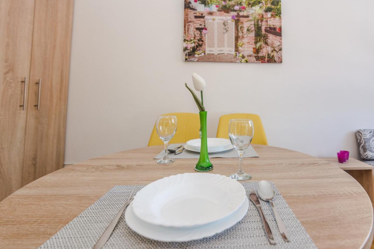 Apartments Marija Starigrad Paklenica Extérieur photo