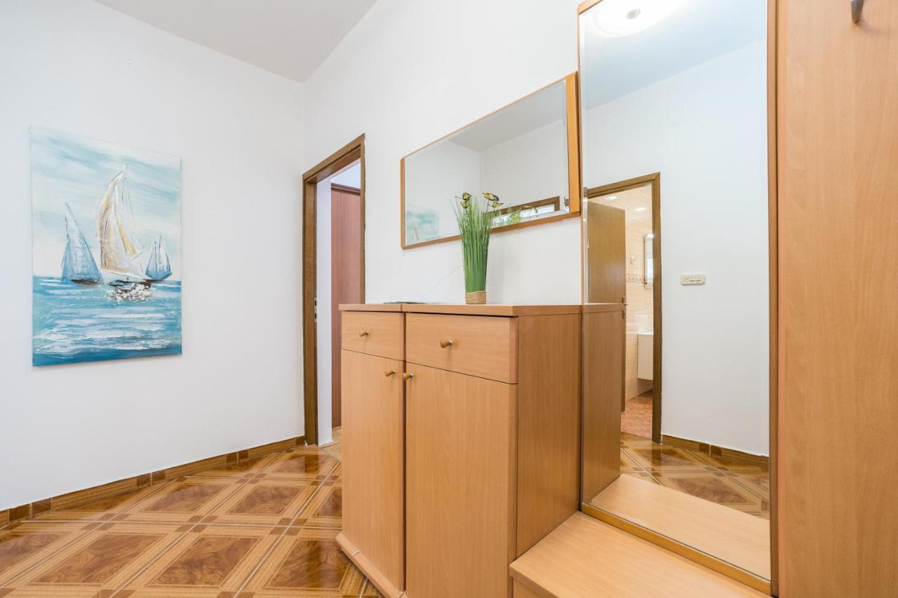Apartments Marija Starigrad Paklenica Extérieur photo